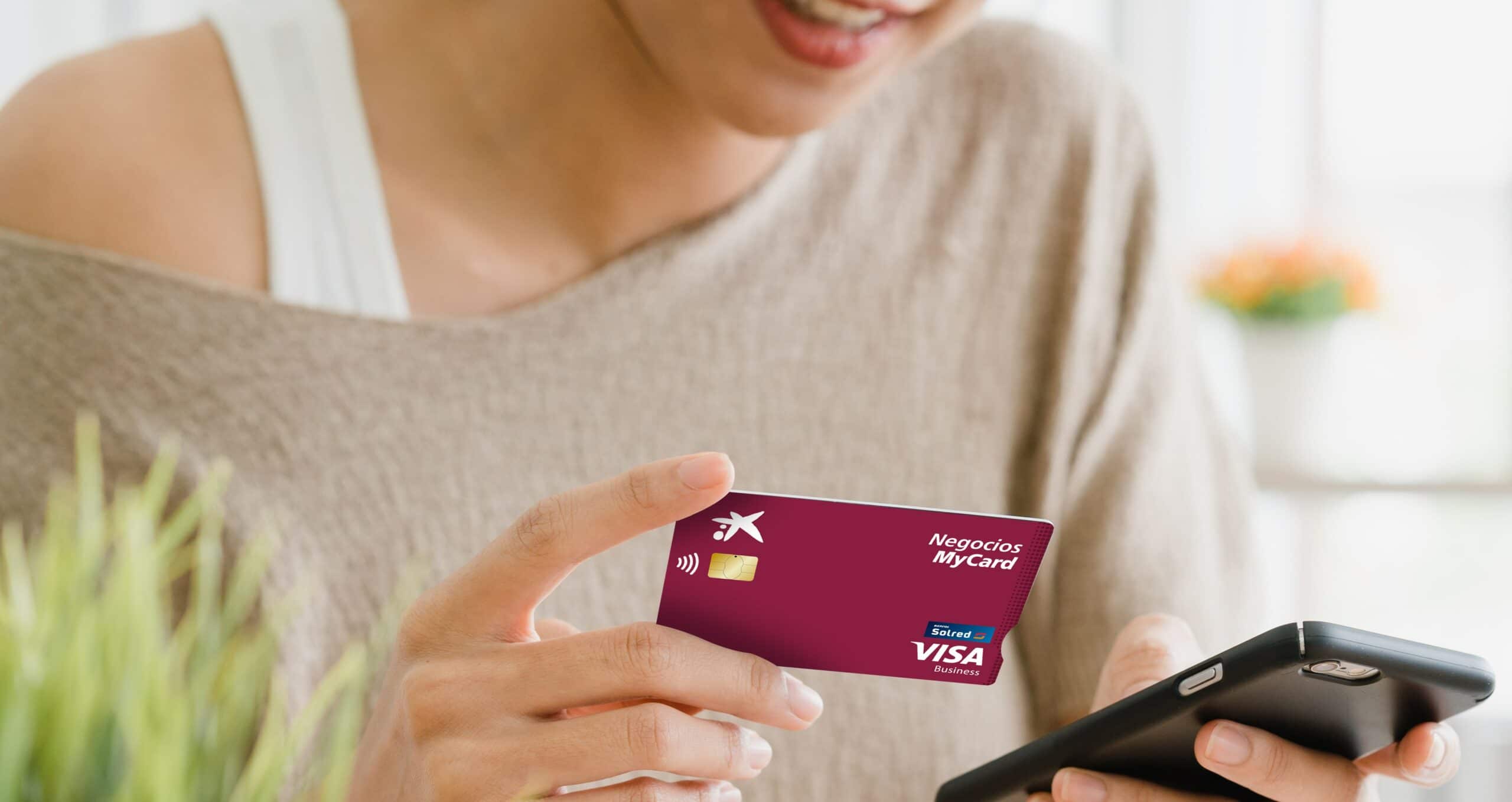 CaixaBank lanza una tarjeta pensada para el colectivo de autónomos