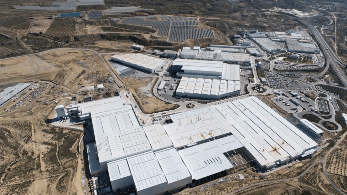 Grupo Cosentino logra un ejercicio record en facturación, Ebitda y Beneficio Neto, y crea 685 nuevos puestos de trabajo en 2021