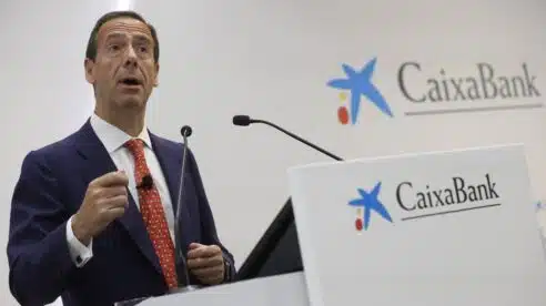 CaixaBank se dispara en el IBEX 35 tras anunciar una recompra de acciones de 1.800 millones de euros