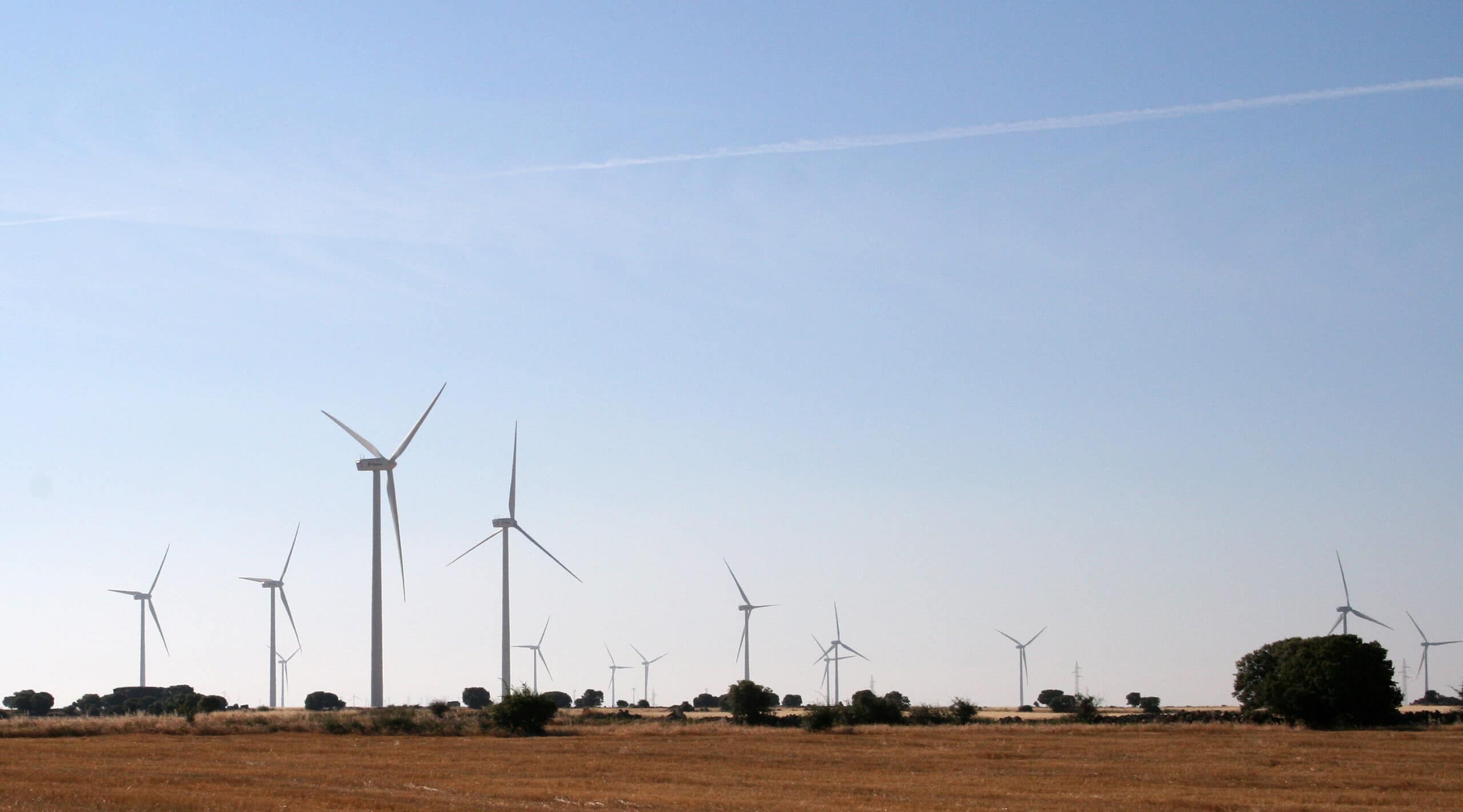 Junta, Iberdrola y Asaja impulsan las energías renovables en el campo