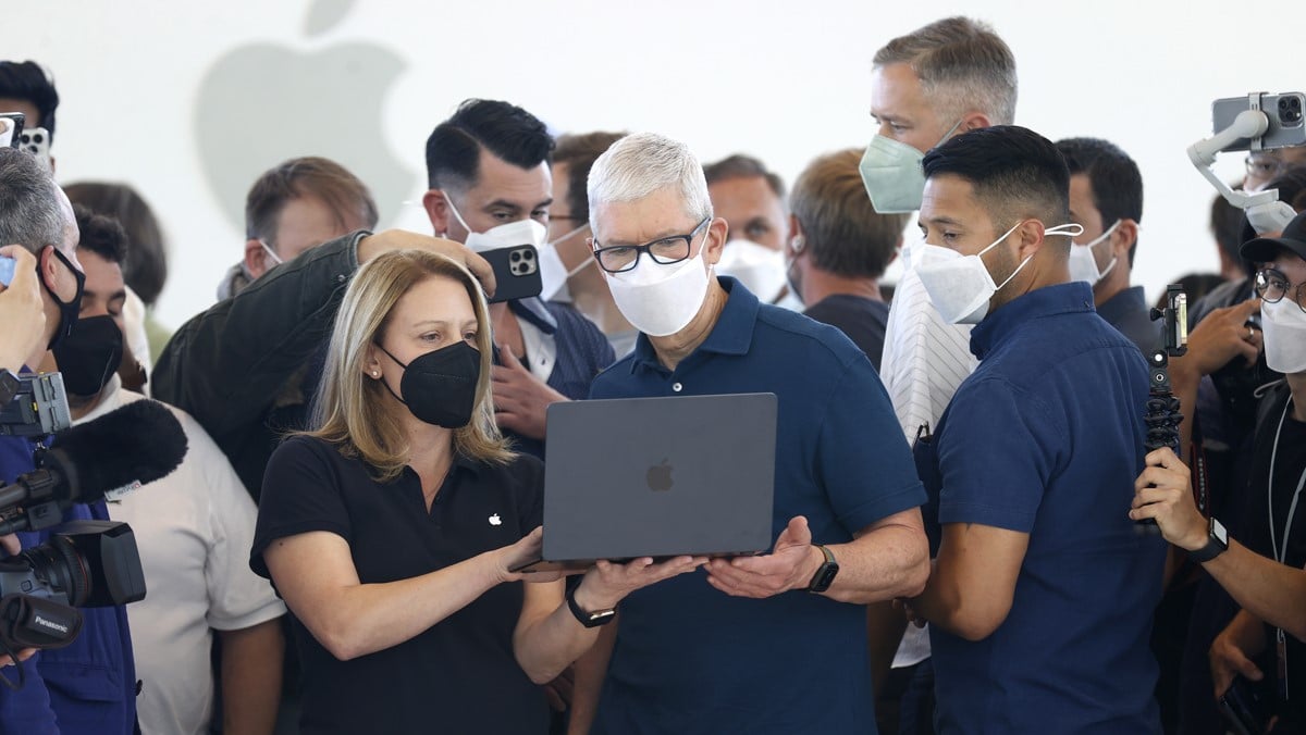 Apple actualiza el software de sus dispositivos, lanza un nuevo chip y el MacBook Air M2