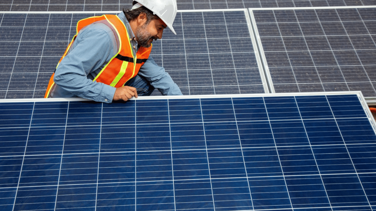 Santander lanza nuevas soluciones para ayudar a sus clientes a rebajar su factura energética