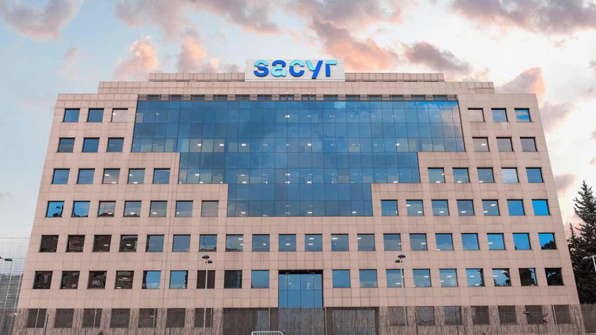 Sacyr vende el 2,9% de Repsol y sale totalmente de su capital