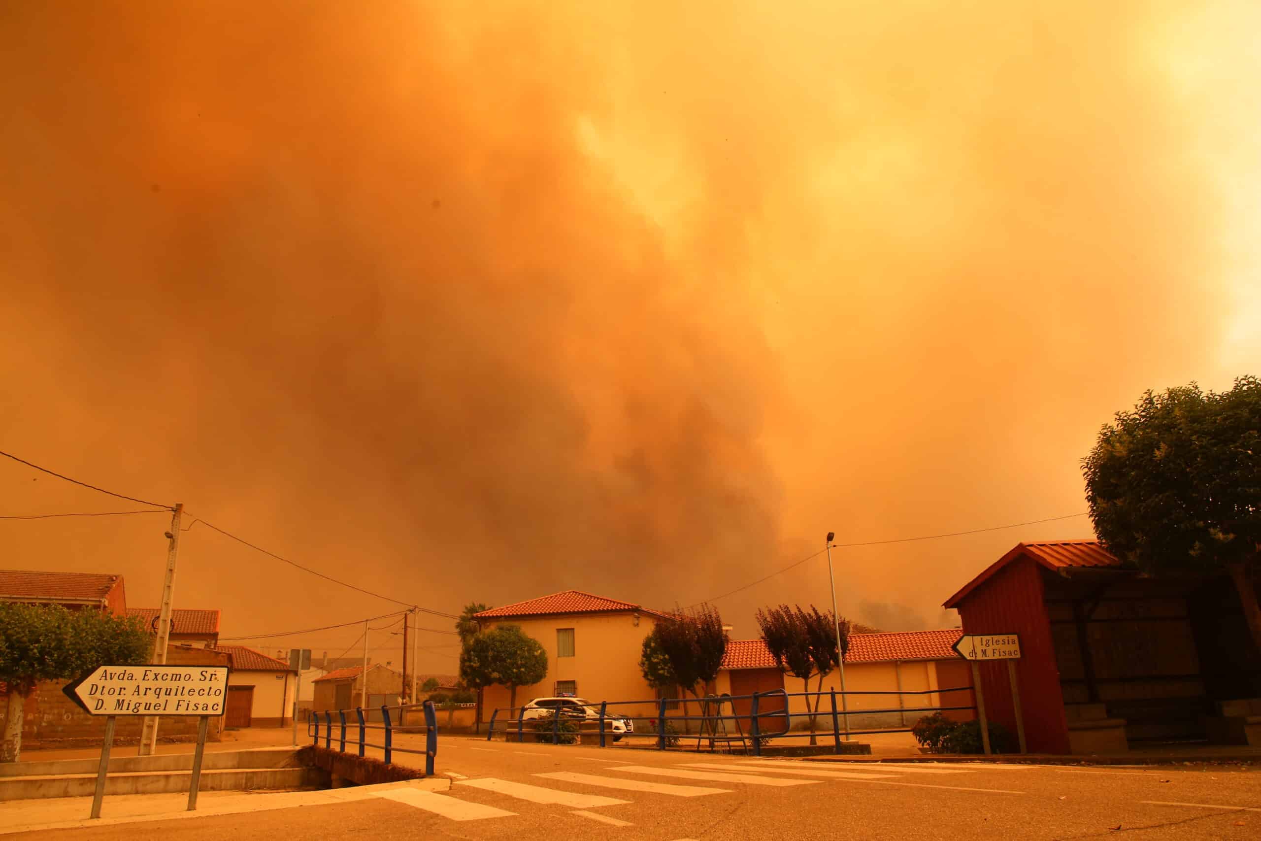 Caja Rural Zamora abre con medio millón de euros una cuenta de apoyo a afectados por los incendios