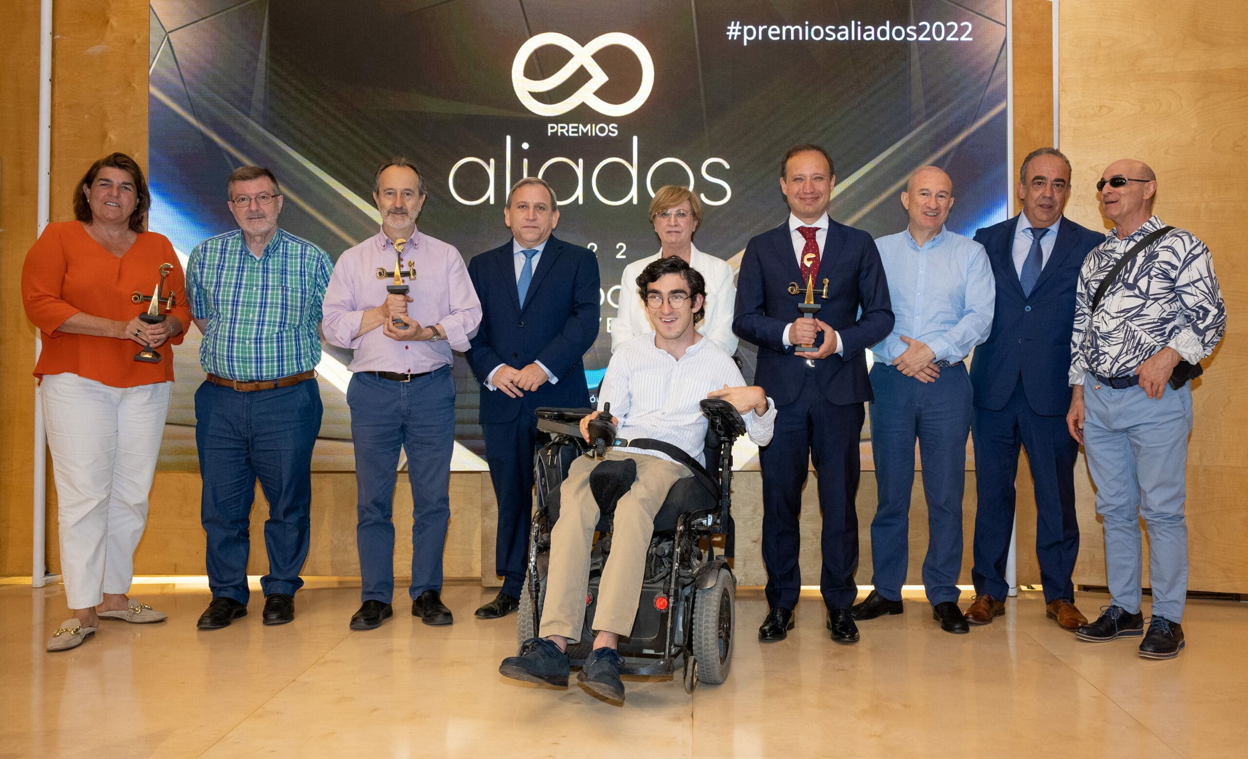 Signify, Salesianos Santiago el Mayor y Nacho Santías reciben los galardones Aliados 2022