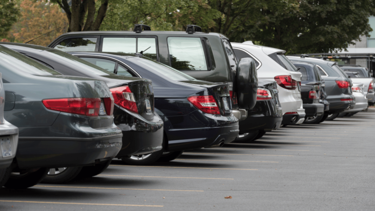 Coches aparcados