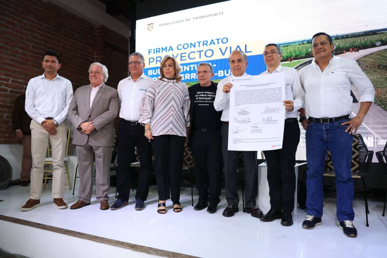 Sacyr firma el contrato de concesión de la autopista Buga-Buenaventura (Colombia)