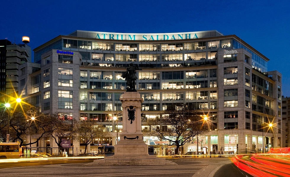 Bankinter, Sonae y clientes del propio banco compran el emblemático edificio Atrium Saldanha de Lisboa