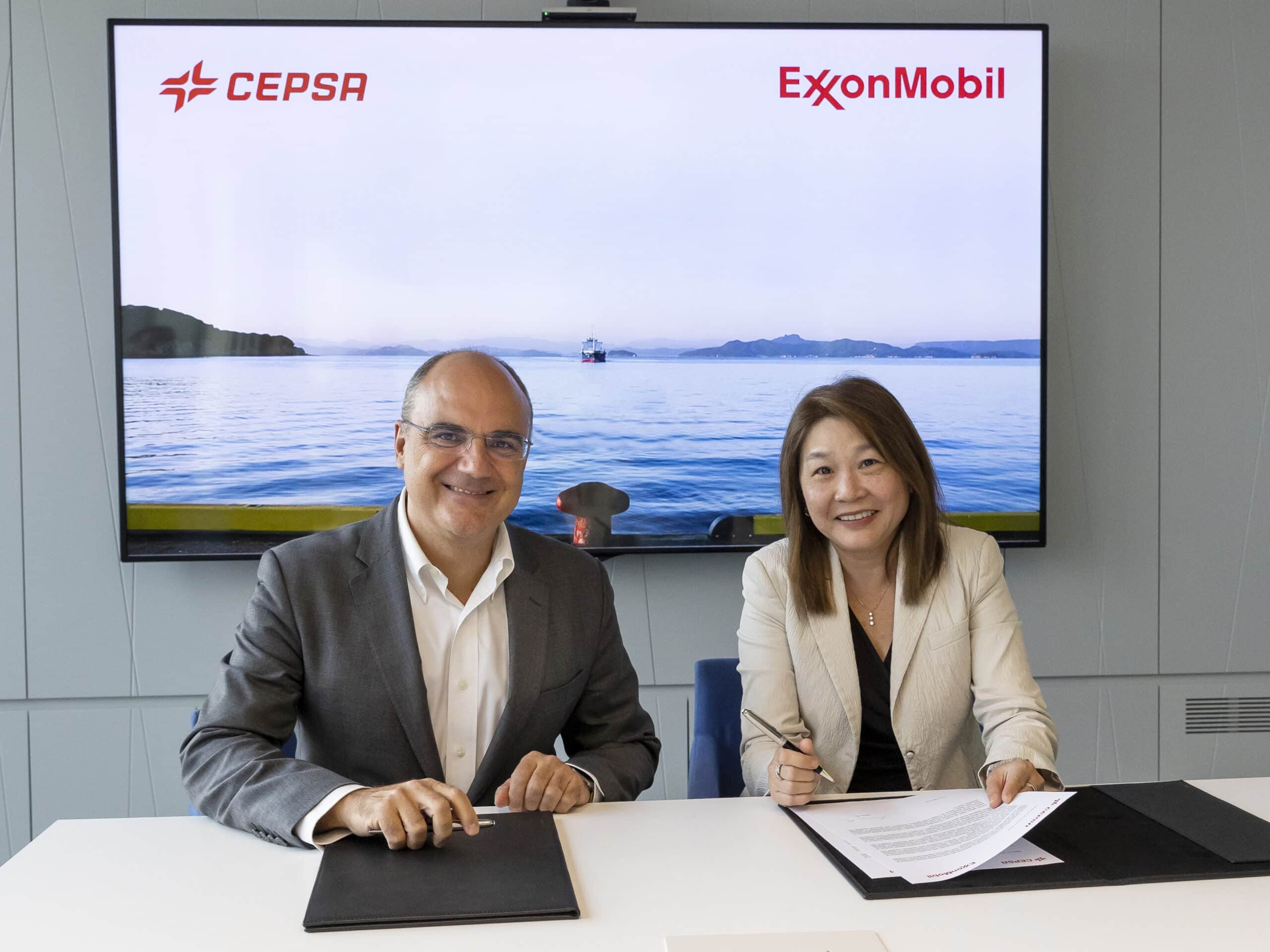 Cepsa y ExxonMobil renuevan hasta 2032 su alianza en lubricantes marinos y anuncian su extensión a Marruecos