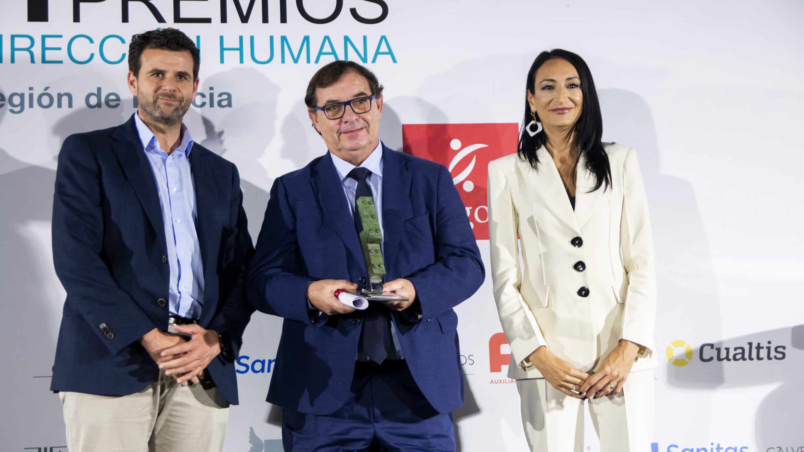 <strong>La Asociación Dirección Humana nombra a Manuel García mejor director de Recursos Humanos</strong>