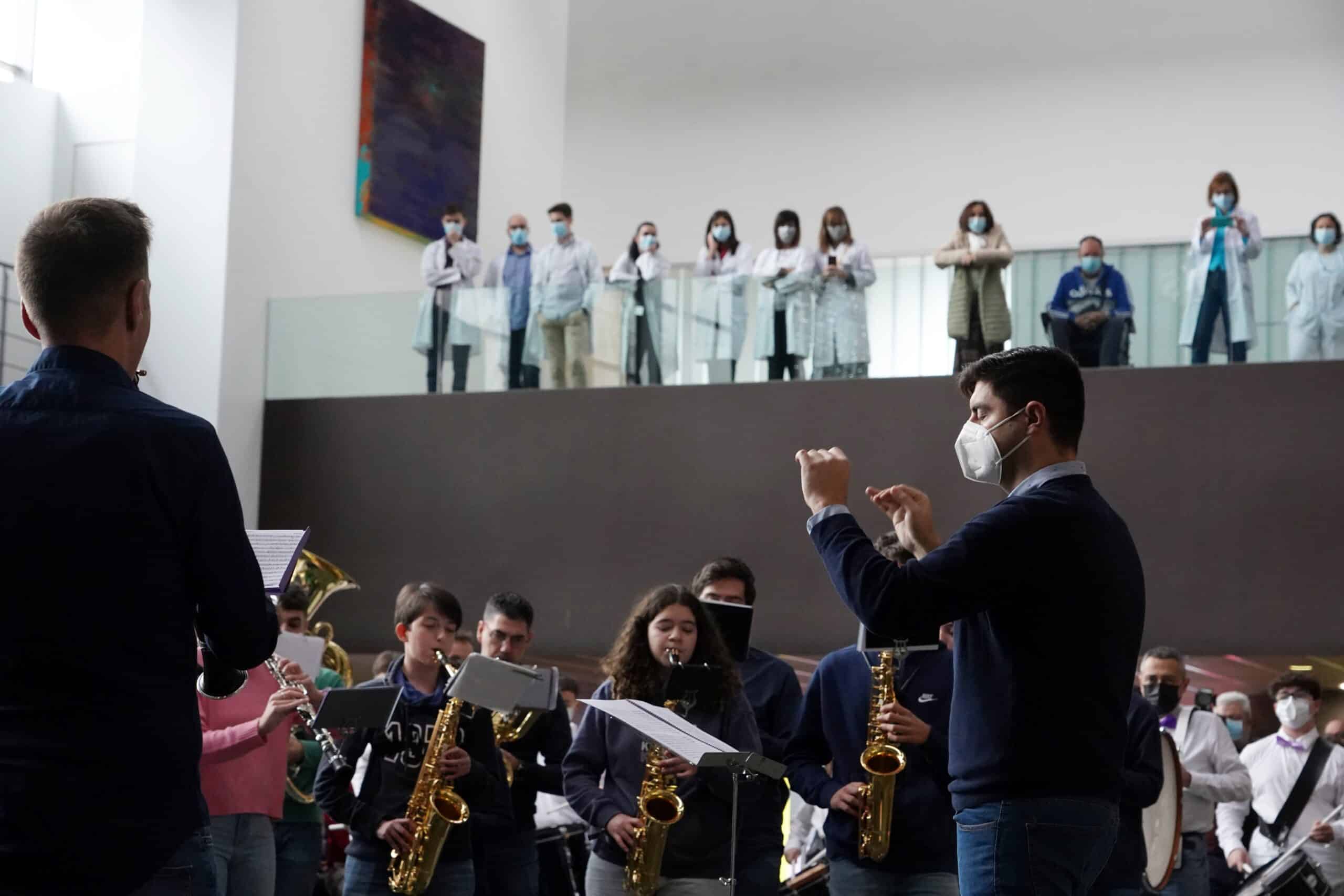 La Escuela de Música de Valladolid regala un concierto a los enfermos del Hospital ‘Río Hortega’