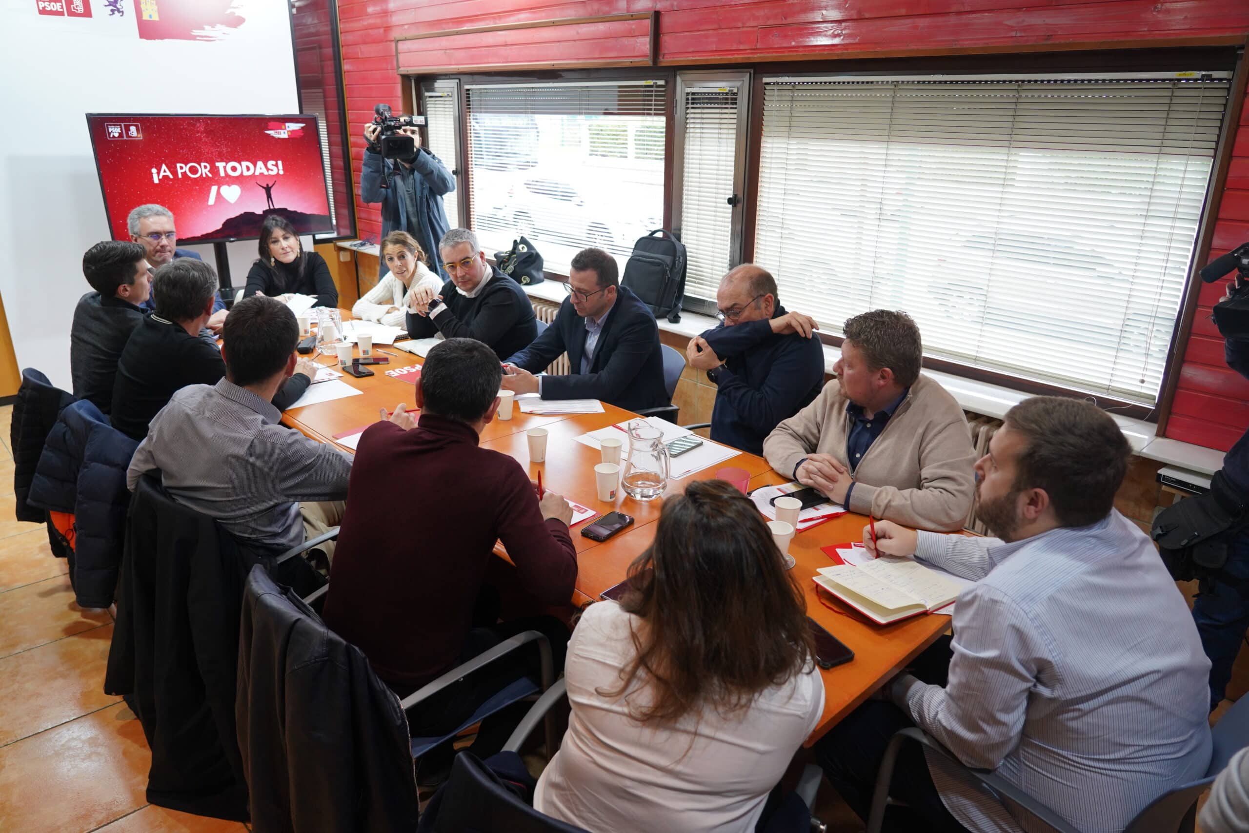 El PSOE cree que los candidatos del PP son nominados «a rastras»