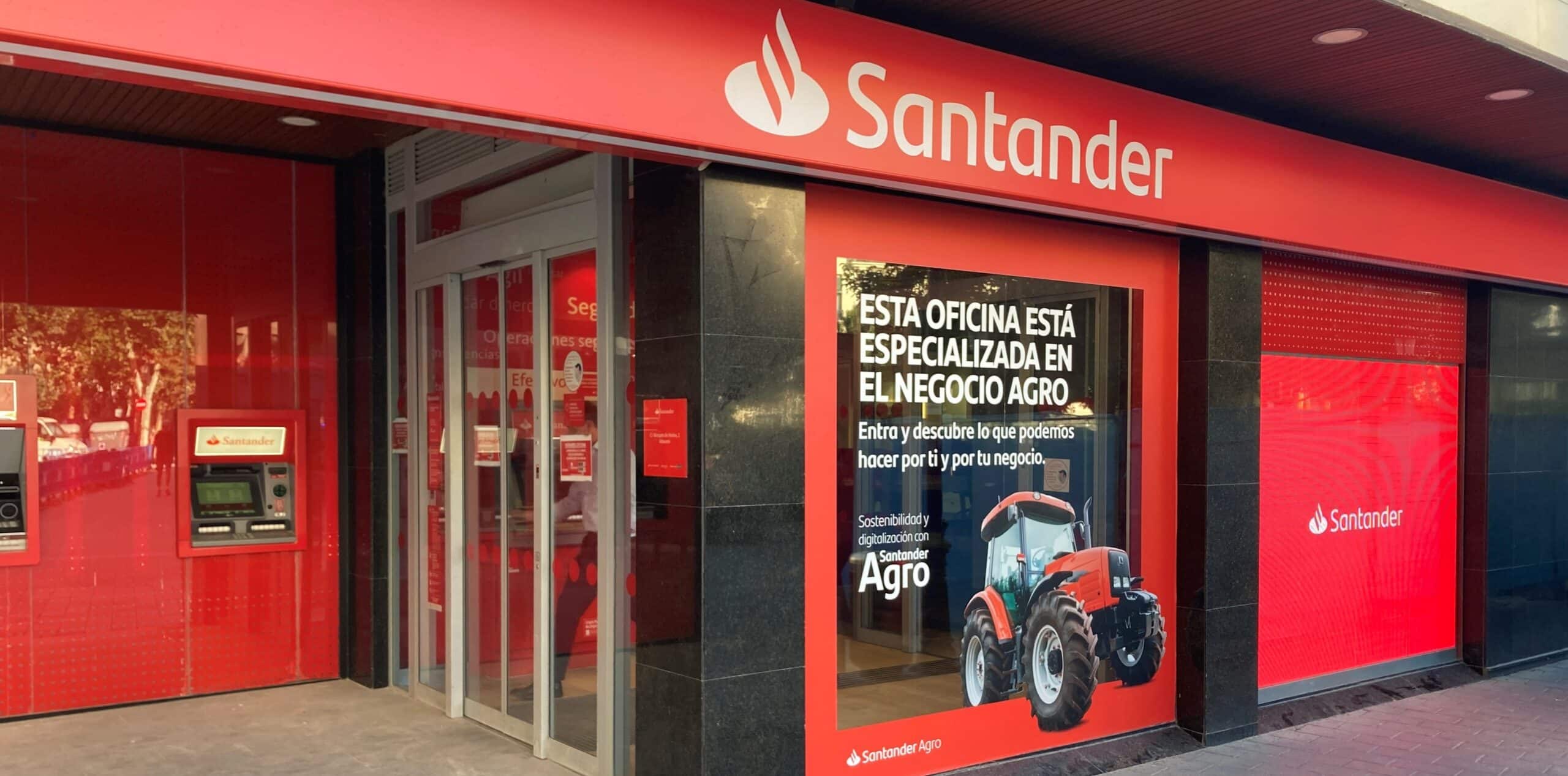 Banco Santander habilita 5.000 millones para el sector agro afectado por la sequía, frente a los 784 millones del Gobierno
