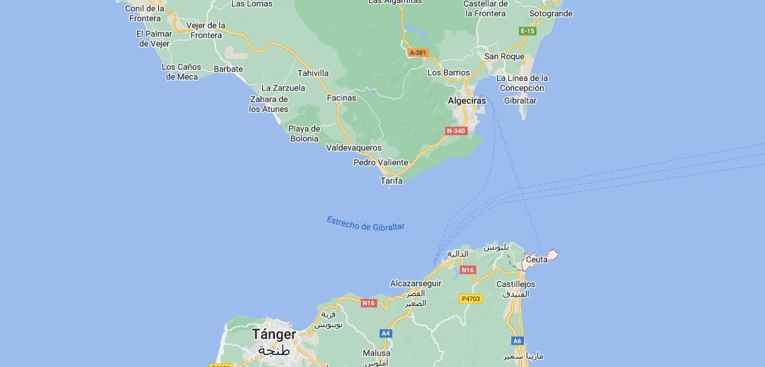 Rusia mueve cerca de 180.000 barriles de crudo al día en la costa de Ceuta