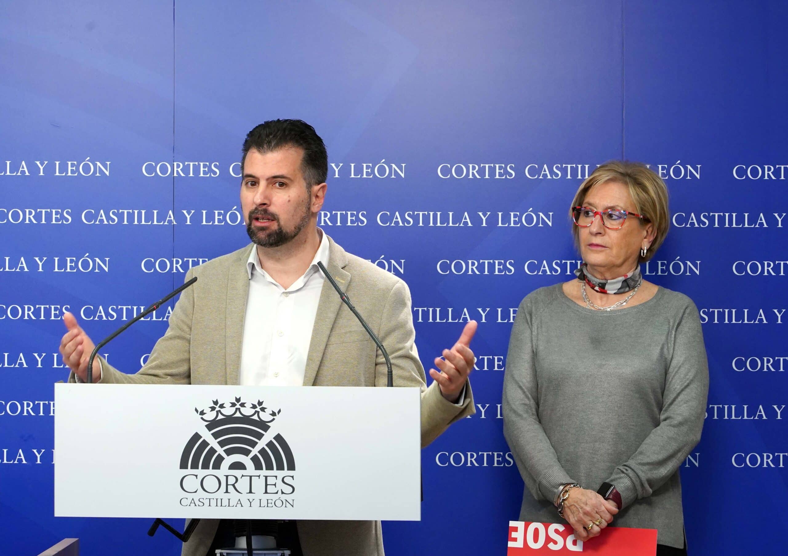 PSOE y Ciudadanos propondrán en las Cortes una ayuda de mil euros mensuales a los enfermos de ELA