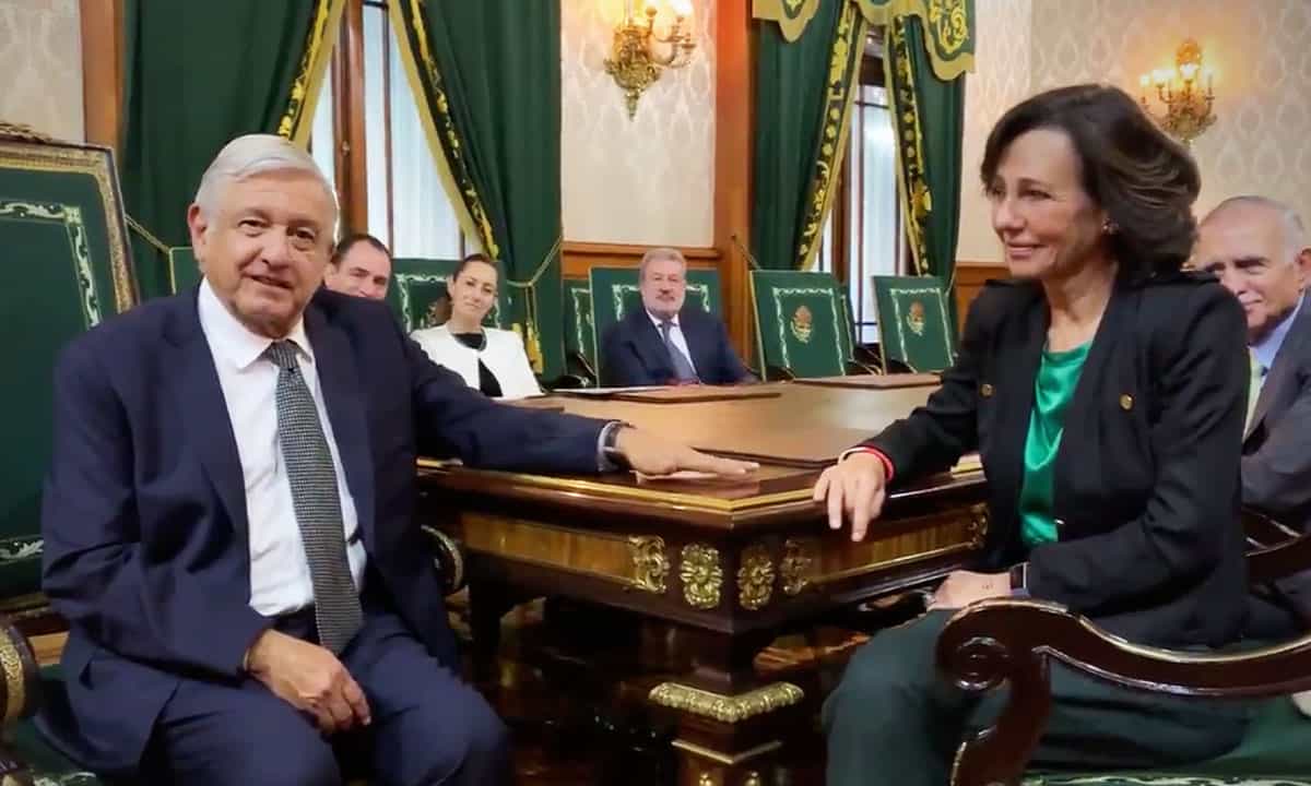‘Platiqué con Ana Botín, presidenta ejecutiva de Banco Santander, con quien llevamos buena amistad’, señala López Obrador
