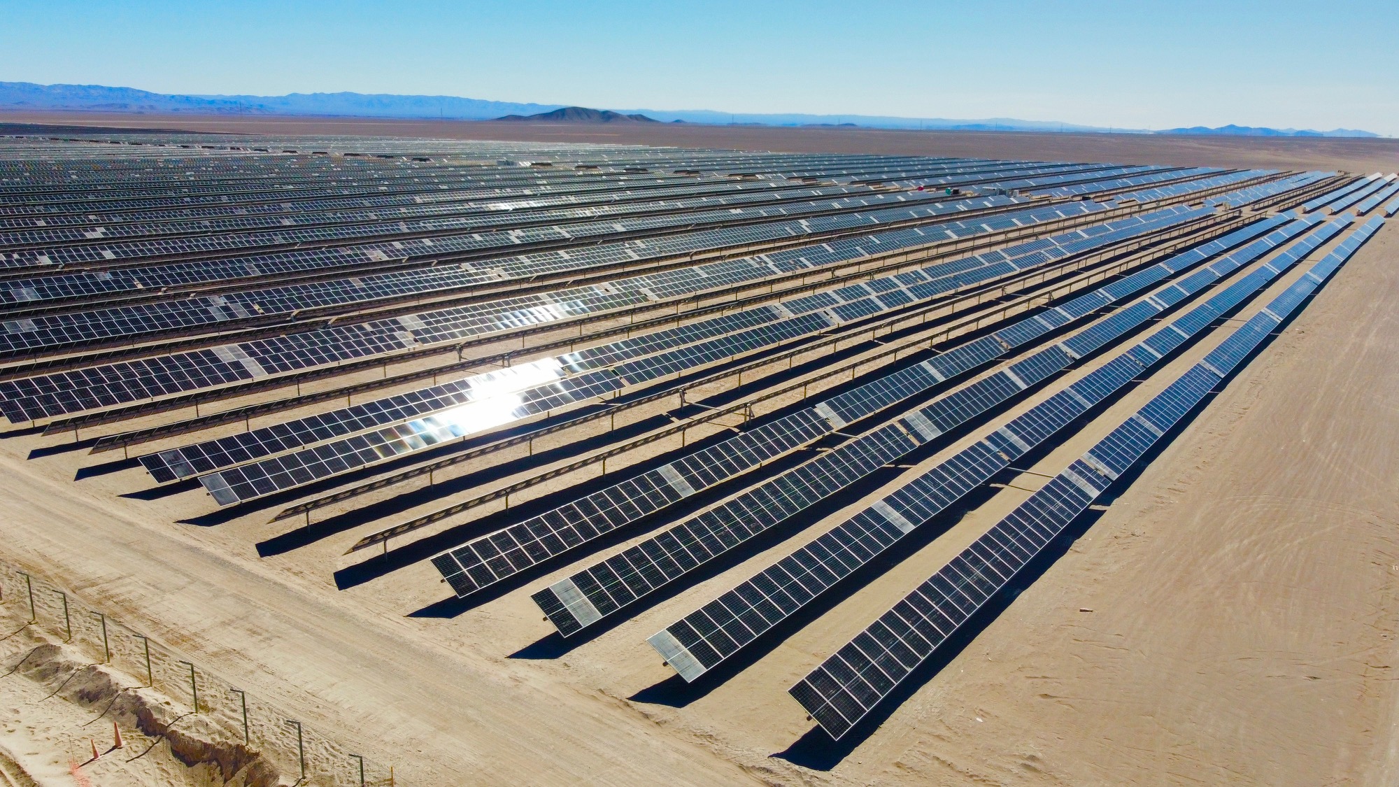 El primer proyecto solar de Repsol y Grupo Ibereólica Renovables en Chile empieza a producir electricidad