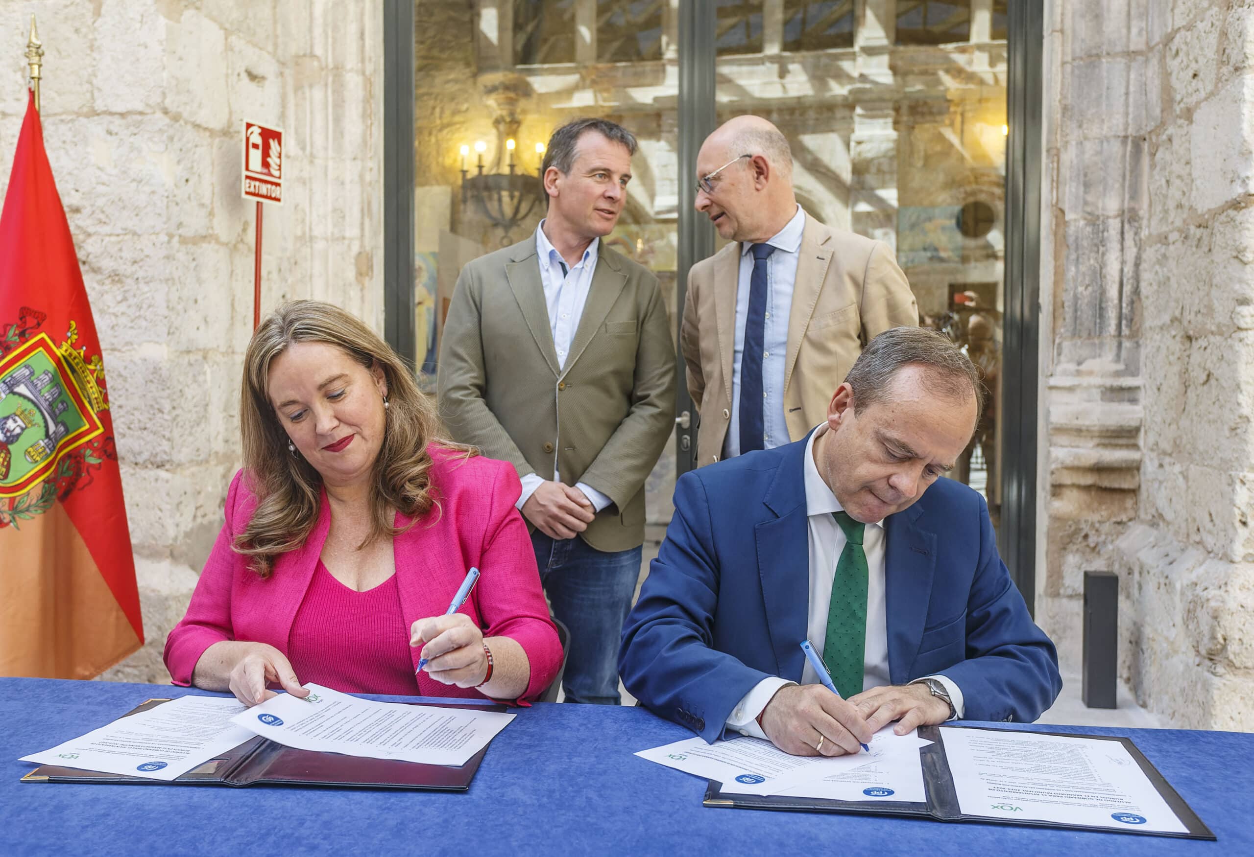 El pacto municipal en Burgos incluye la vicealcaldía y tres concejalías para Vox