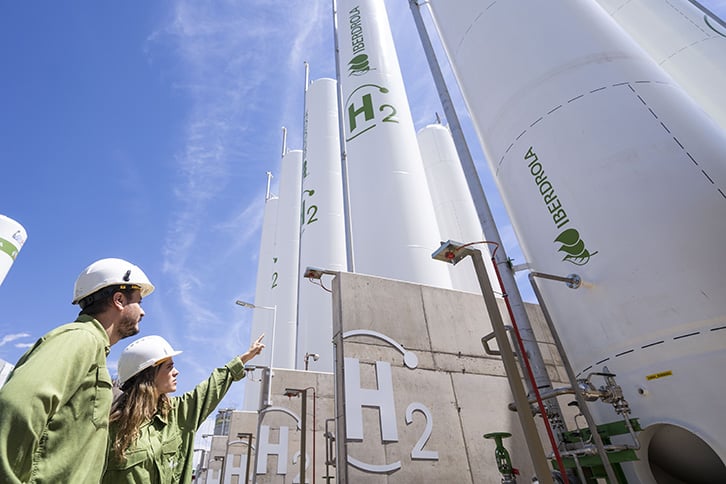 Iberdrola cierra un acuerdo con Trammo para el amoniaco verde