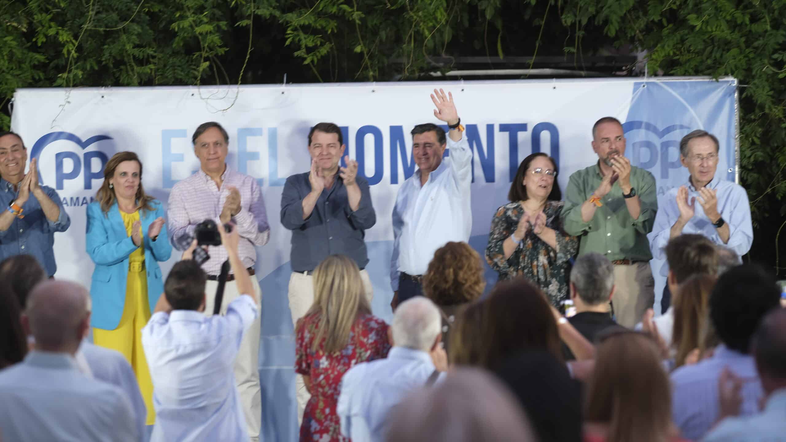 El PP gana en la Comunidad con 18 diputados frente a 12 de PSOE y 1 de Vox