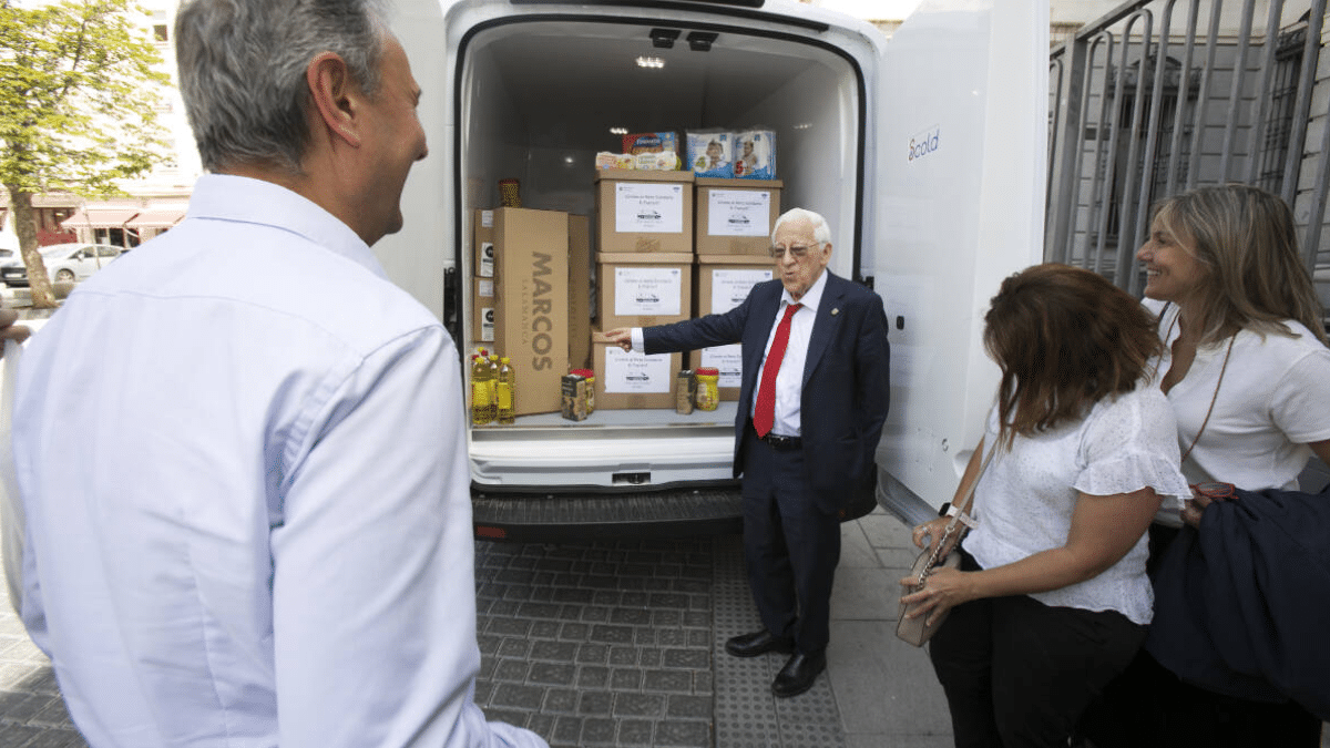 Mensajeros de la Paz ha recibido una E-Transit de Ford España para entregar comida a las comunidades desfavorecidas