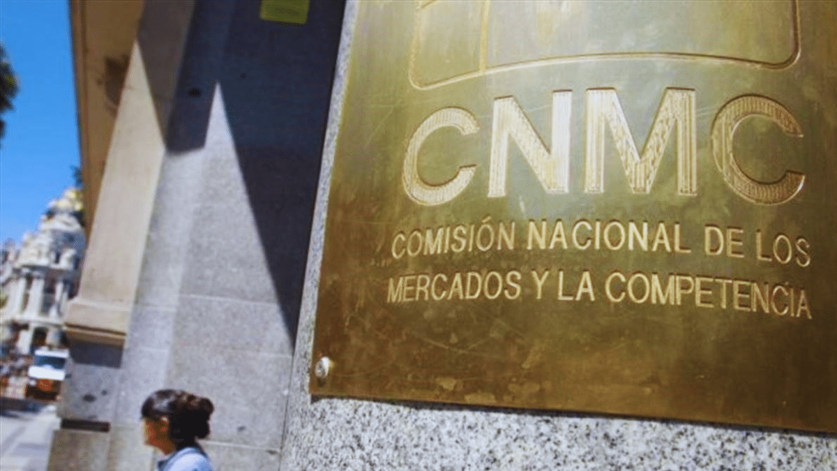 CNMC sanciona a empresas y directivos por cárteles en contratos de Defensa