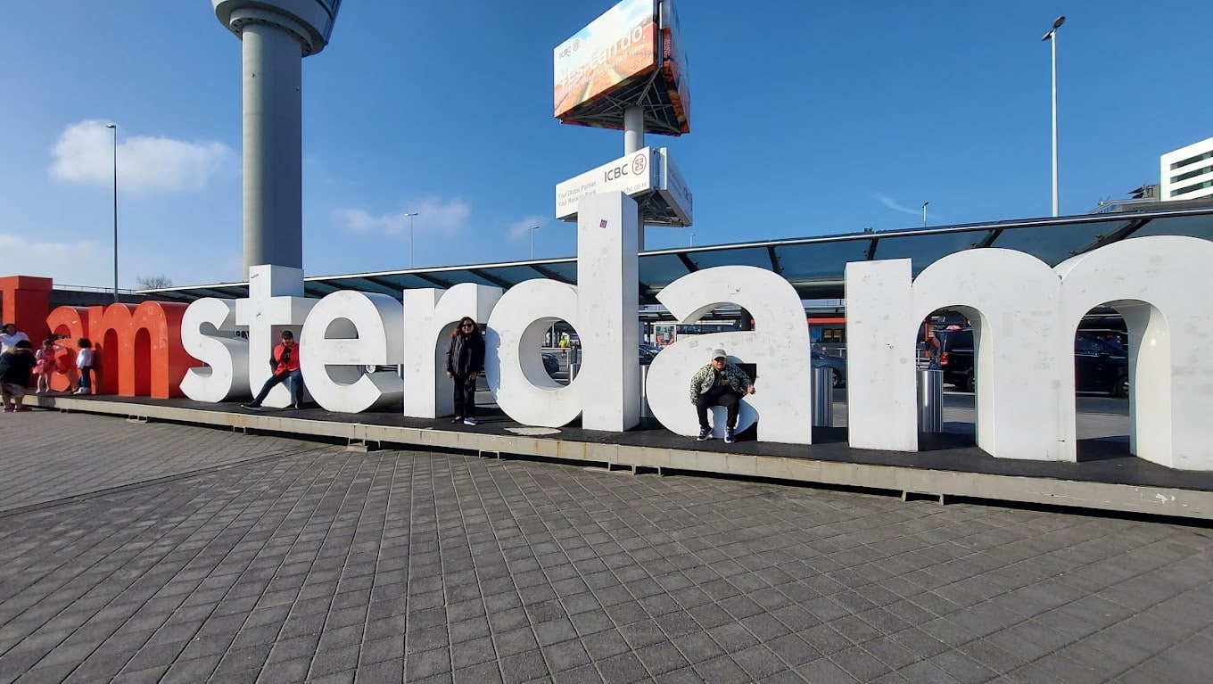 Restricciones en los cielos europeos: Países Bajos reduce los vuelos en el aeropuerto Schiphol