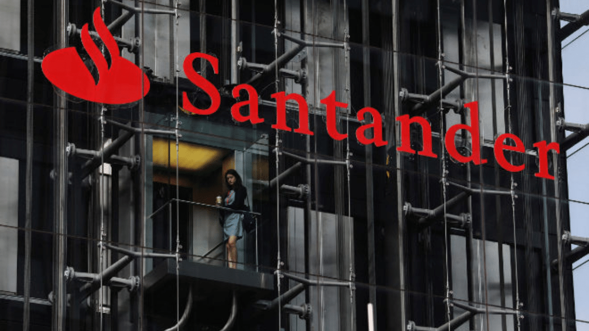Banco Santander lidera el ranking del informe Reporta  2023 sobre calidad informativa en su memoria anual