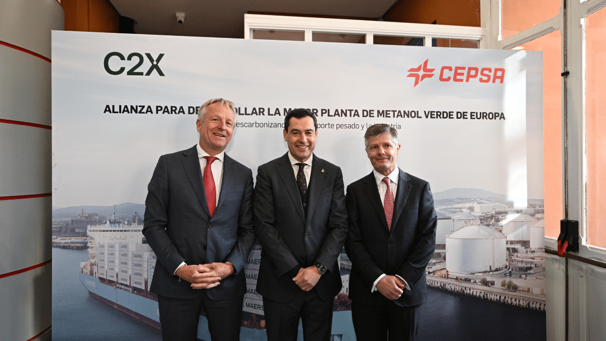 Cepsa y C2X convertirán al Puerto de Huelva en el principal hub de metanol verde de Europa 