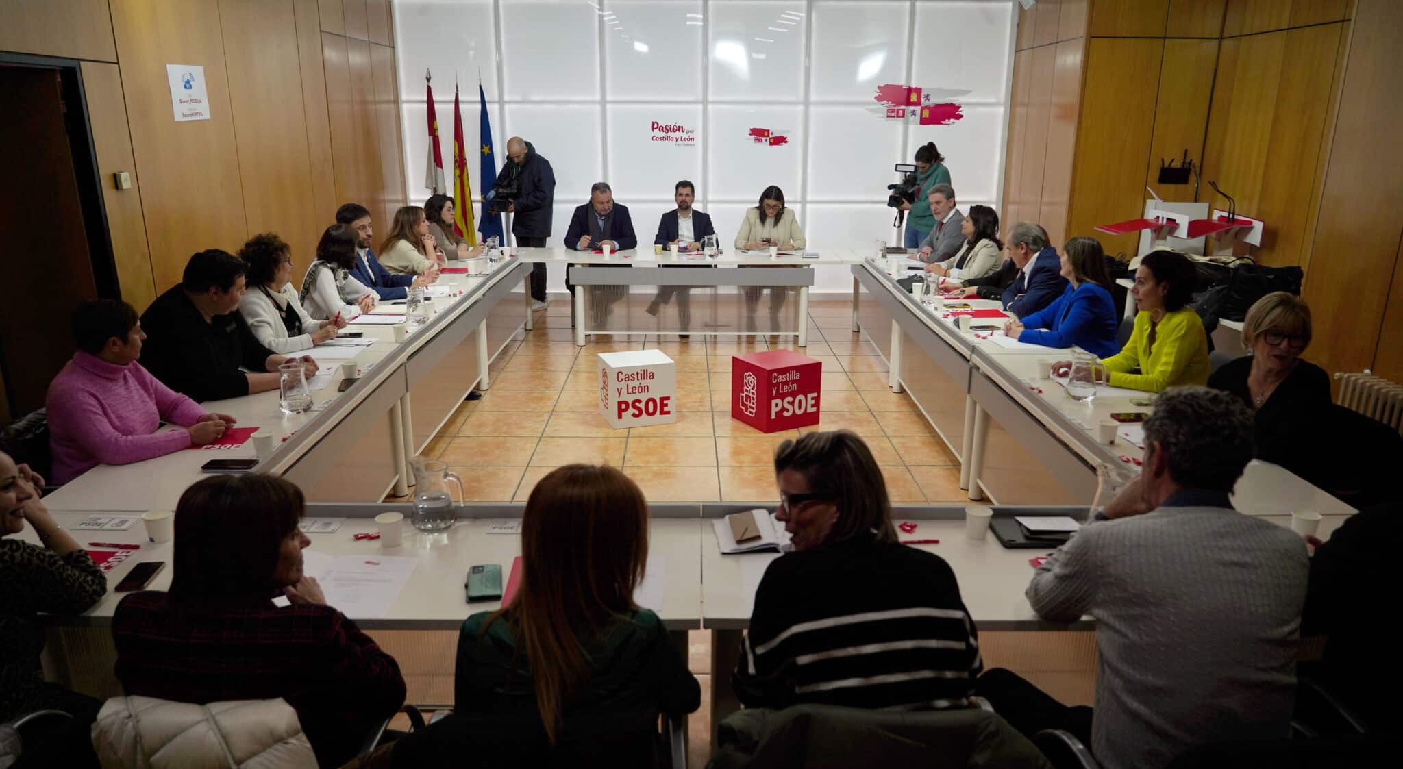 Nuria Rubio, afín a Cendón, deja la dirección del Grupo Socialista y se incorporan Rosa Rubio y Yolanda Sacristán