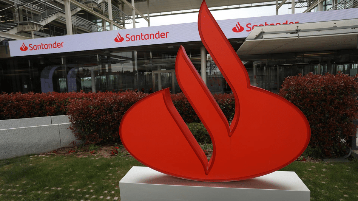Santander entra en la lista Fortune de las empresas más admiradas del mundo en 2024 