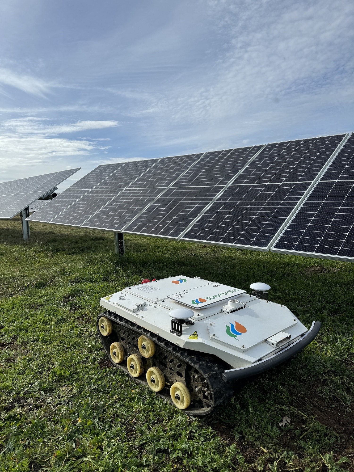 Un ‘robot regional’ gestiona a distancia plantas fotovoltaicas de Iberdrola