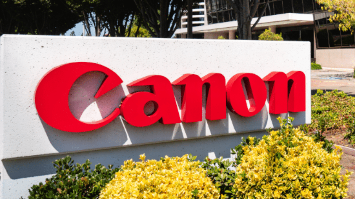 Canon consigue que cinco fábricas consuman un 100% de energía renovable