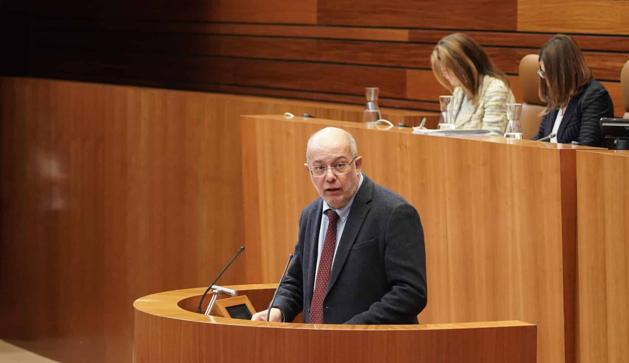 Igea presenta en las Cortes un recurso de revocación tras retirársele la dedicación exclusiva