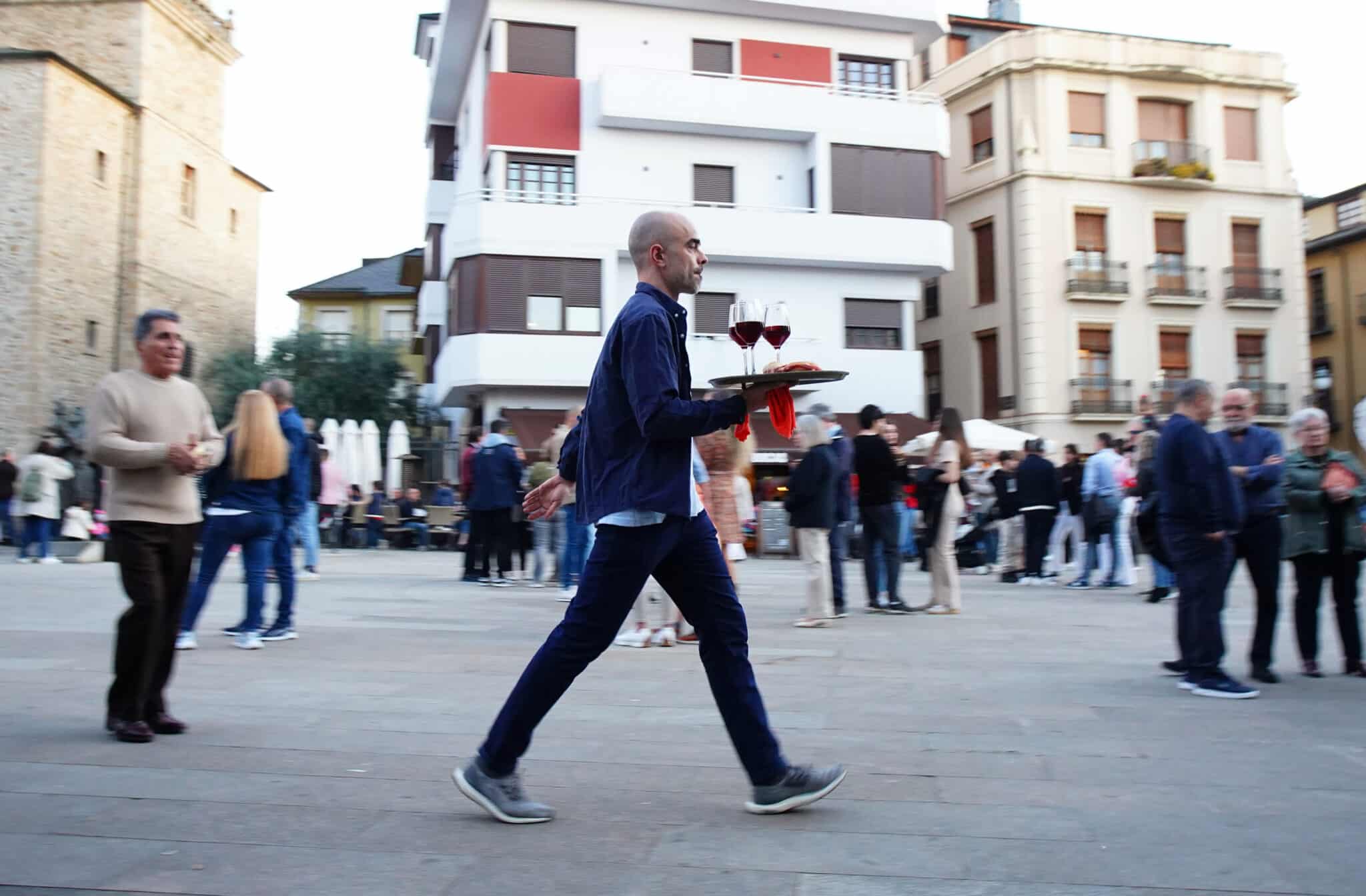El paro interanual baja en la Comunidad un 0,54 por ciento