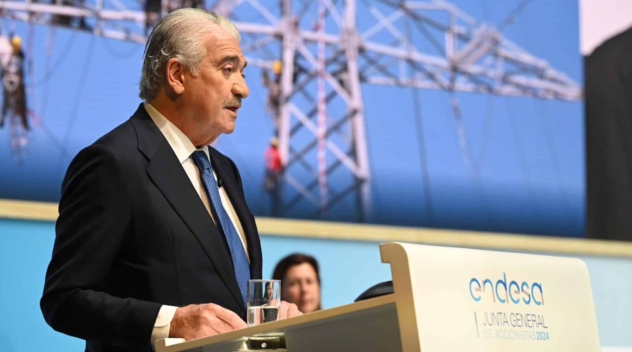 Endesa prevé un resultado ordinario neto de 2.200-2.300 millones en 2026 y un dividendo por acción de 1,5 euros en ese año