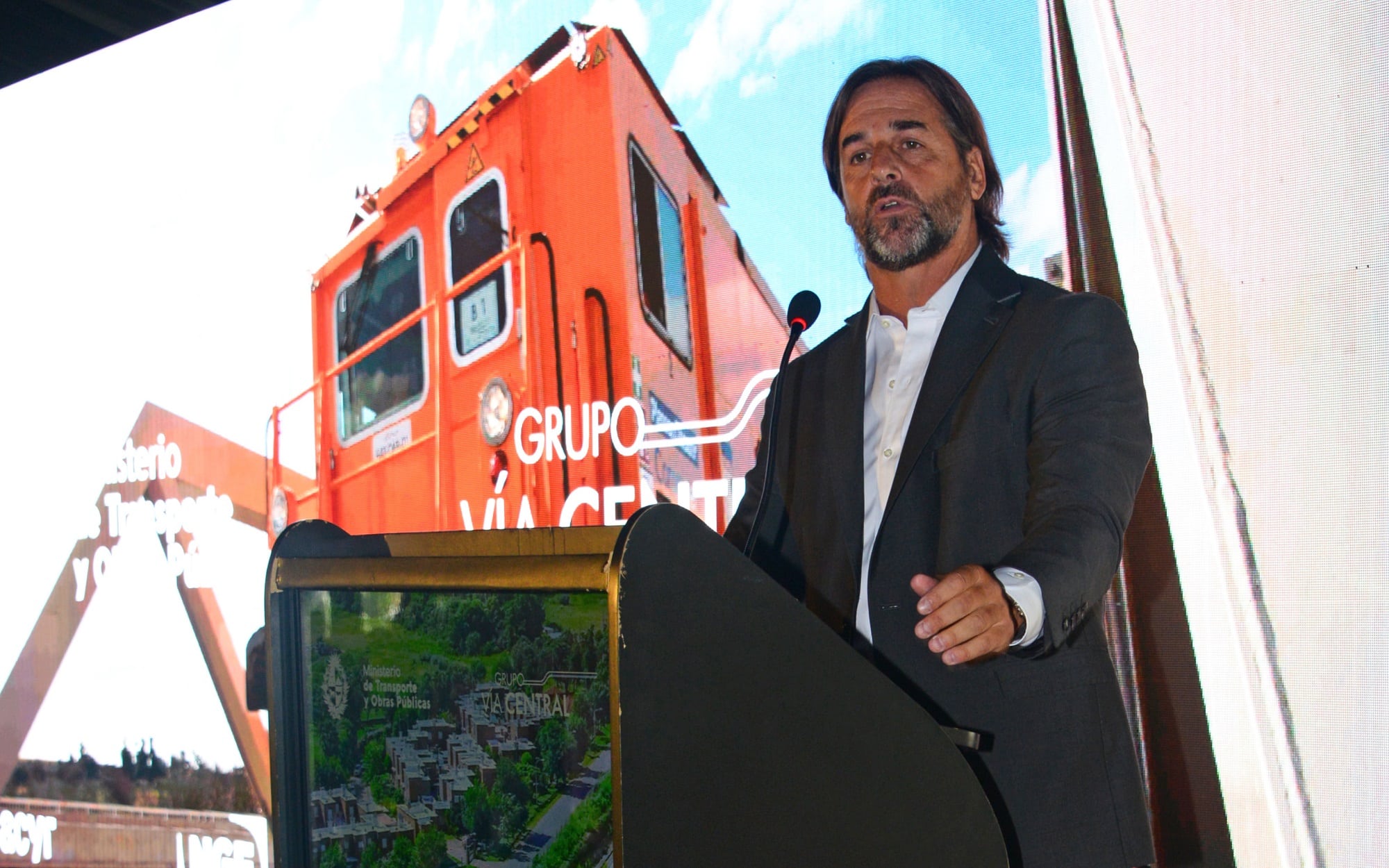 El presidente de Uruguay inaugura el Ferrocarril Central de Uruguay
