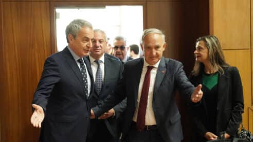 Zapatero califica de «disparate» las leyes de Concordia promovidas por PP y Vox