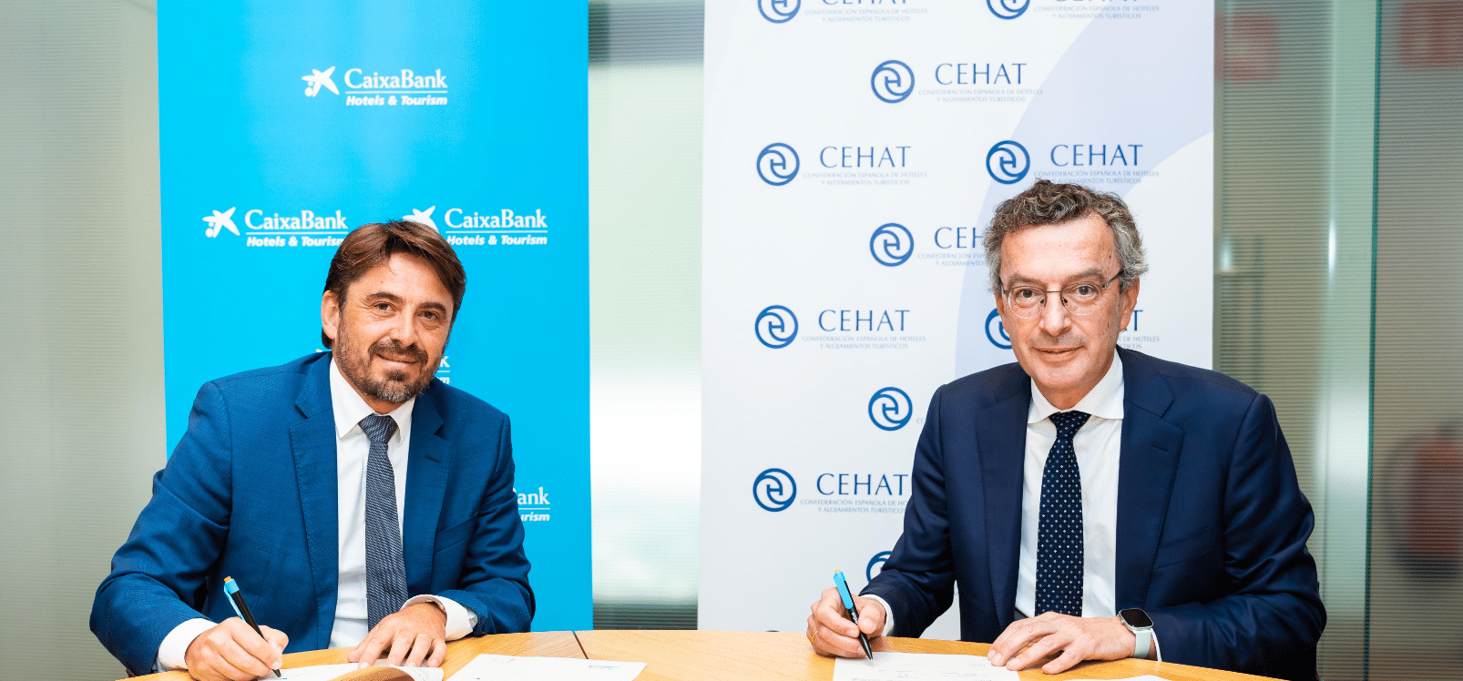 CaixaBank y CEHAT refuerzan su apoyo al sector hotelero con 2.300 millones