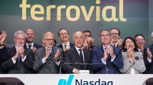Ferrovial busca acceder a ‘grandes bases de inversores’, destaca su presidente, Rafael del Pino, en su debut en el Nasdaq