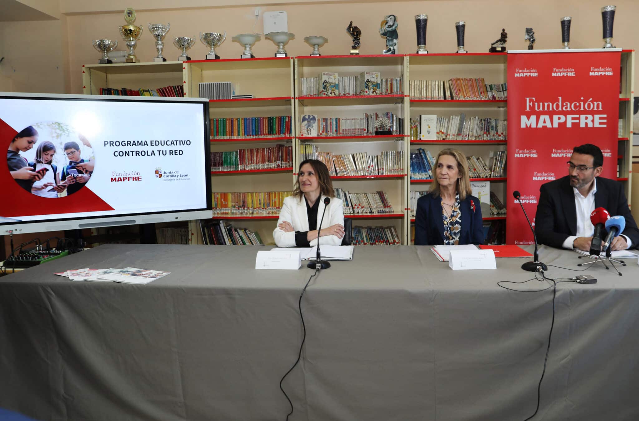 Educación, Policía y Fundación Mapfre impulsan el programa ‘Controla tu Red’