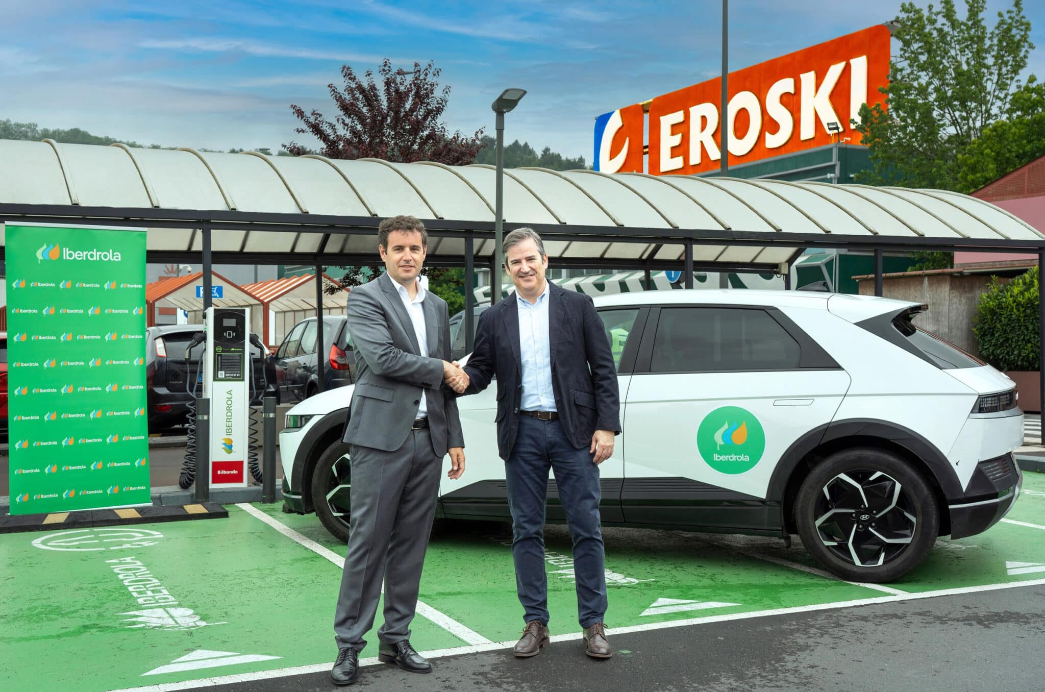 Iberdrola instalará 40 ‘electrolineras’ en los Eroski de Castilla y León