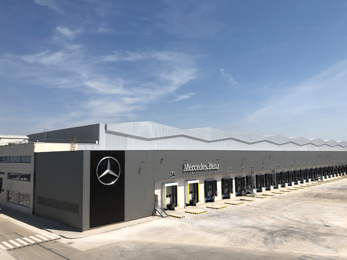 Mercedes-Benz inaugura la ampliación de su centro logístico y recambios en Azuqueca de Henares, Guadalajara