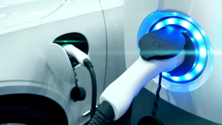 BBVA amplia su servicio a clientes particulares para comprar vehículos híbridos y eléctricos