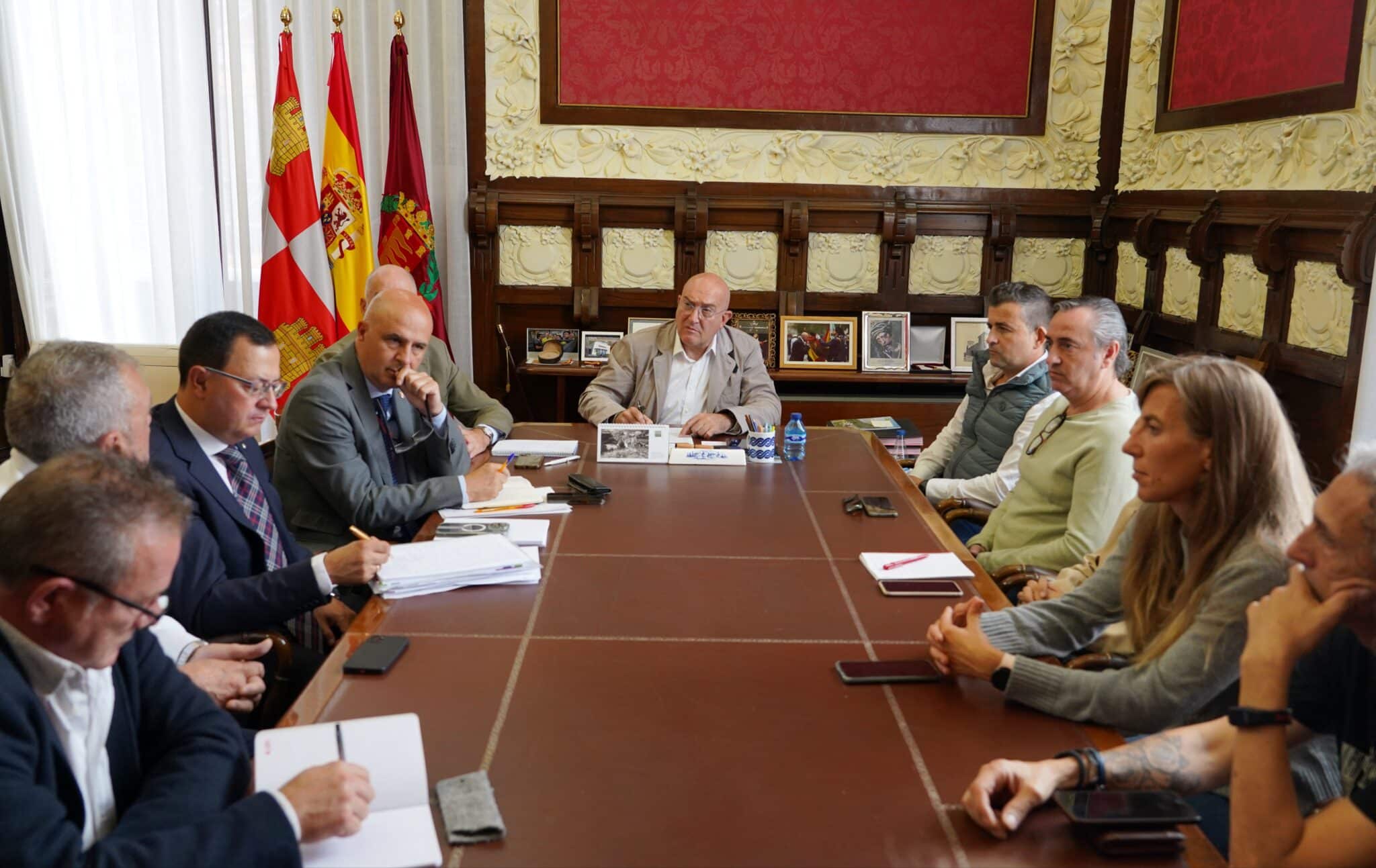 Junta y Ayuntamiento de Valladolid piden explicaciones a Bimbo y trabajan «de manera conjunta»