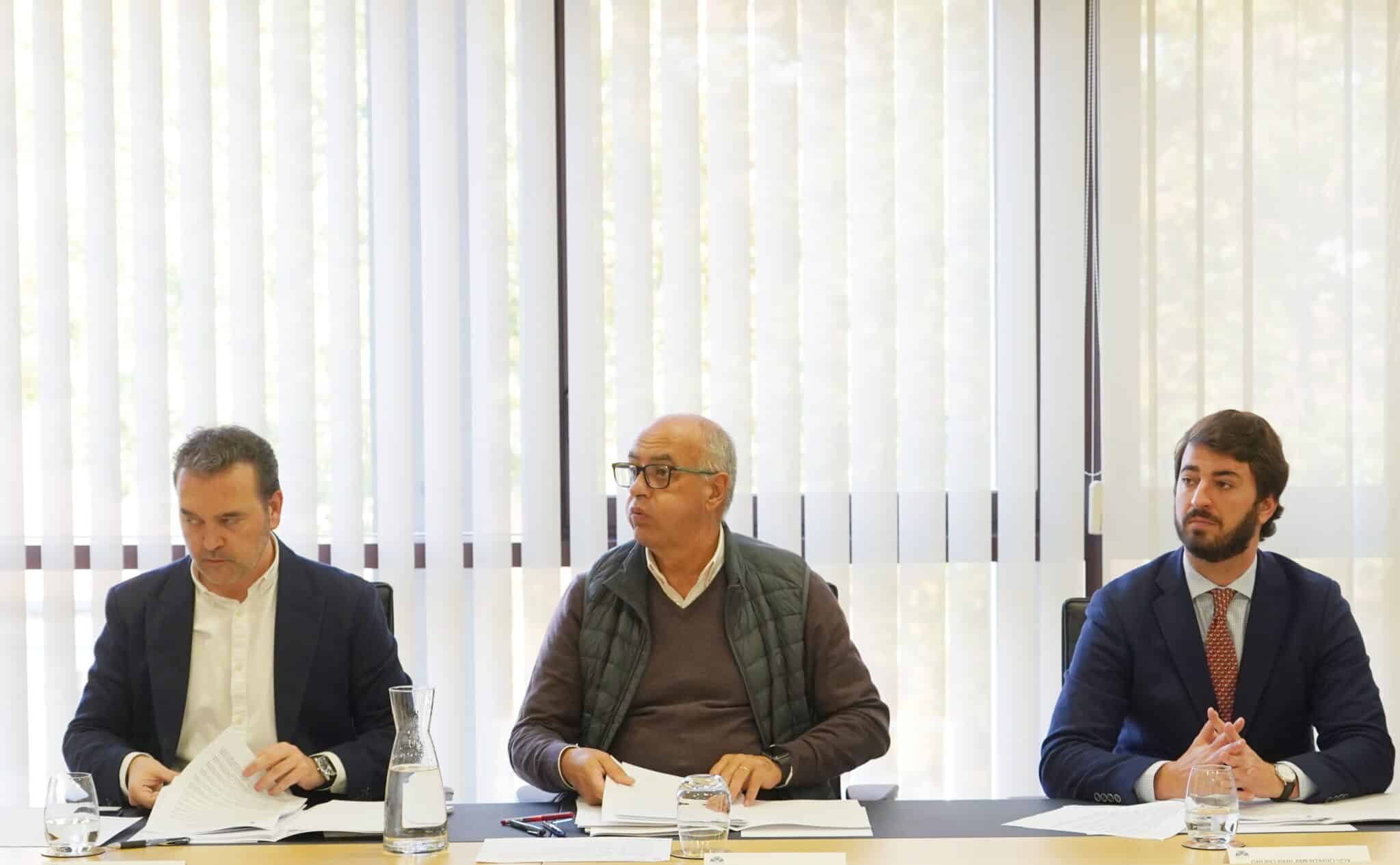 García-Gallardo invita a Mañueco a reunirse con los vecinos de Delicias y ver los efectos de la inmigración ilegal