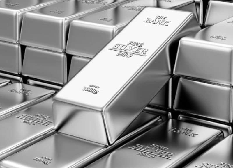 El oro roza récord y la plata supera su precio más alto en 14 años