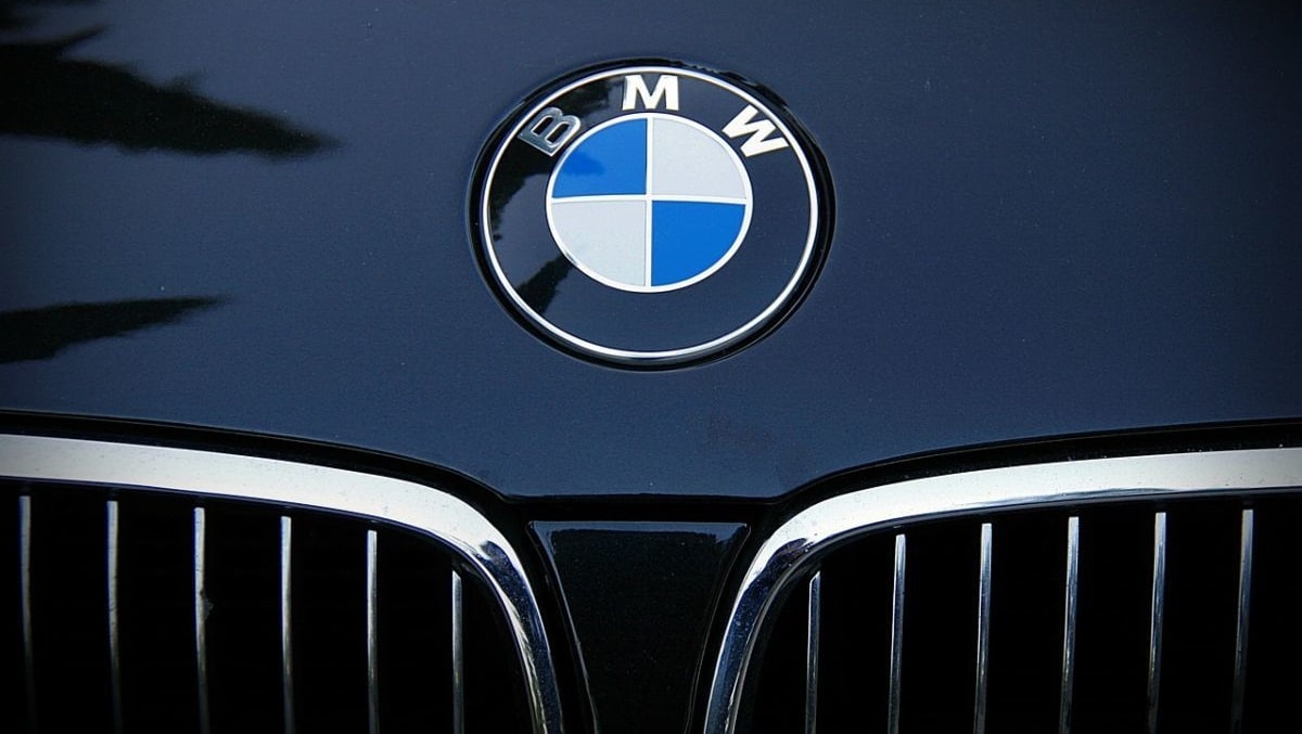 BMW llama a revisión a cientos de miles de vehículos por peligro de incendio