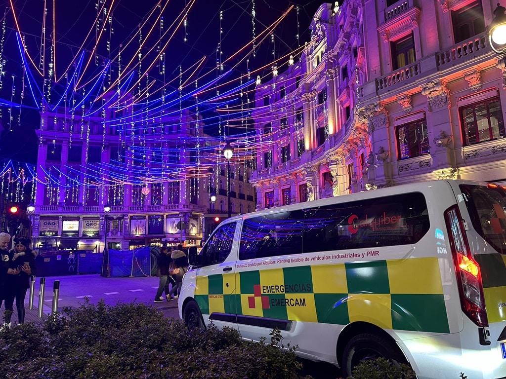 Alquiber invita a los ancianos de más de 20 residencias de Madrid a disfrutar de las luces navideñas desde sus furgones adaptados