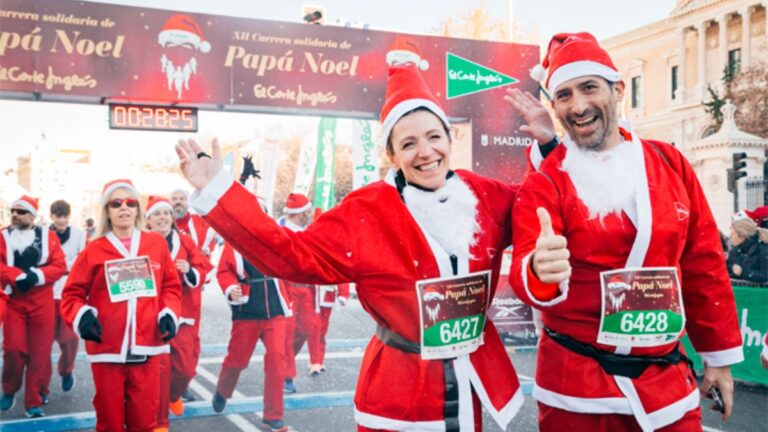El Corte Inglés llenará las calles de Madrid con 9.000 Papás Noeles en una carrera solidaria
